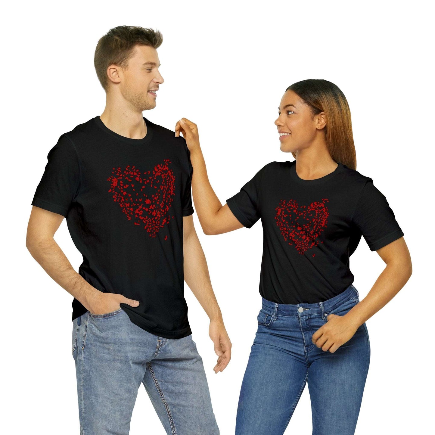 "Te Iubesc: Romanian Text Short Unisex Sleeve Tee – Wear Your Love Proudly"