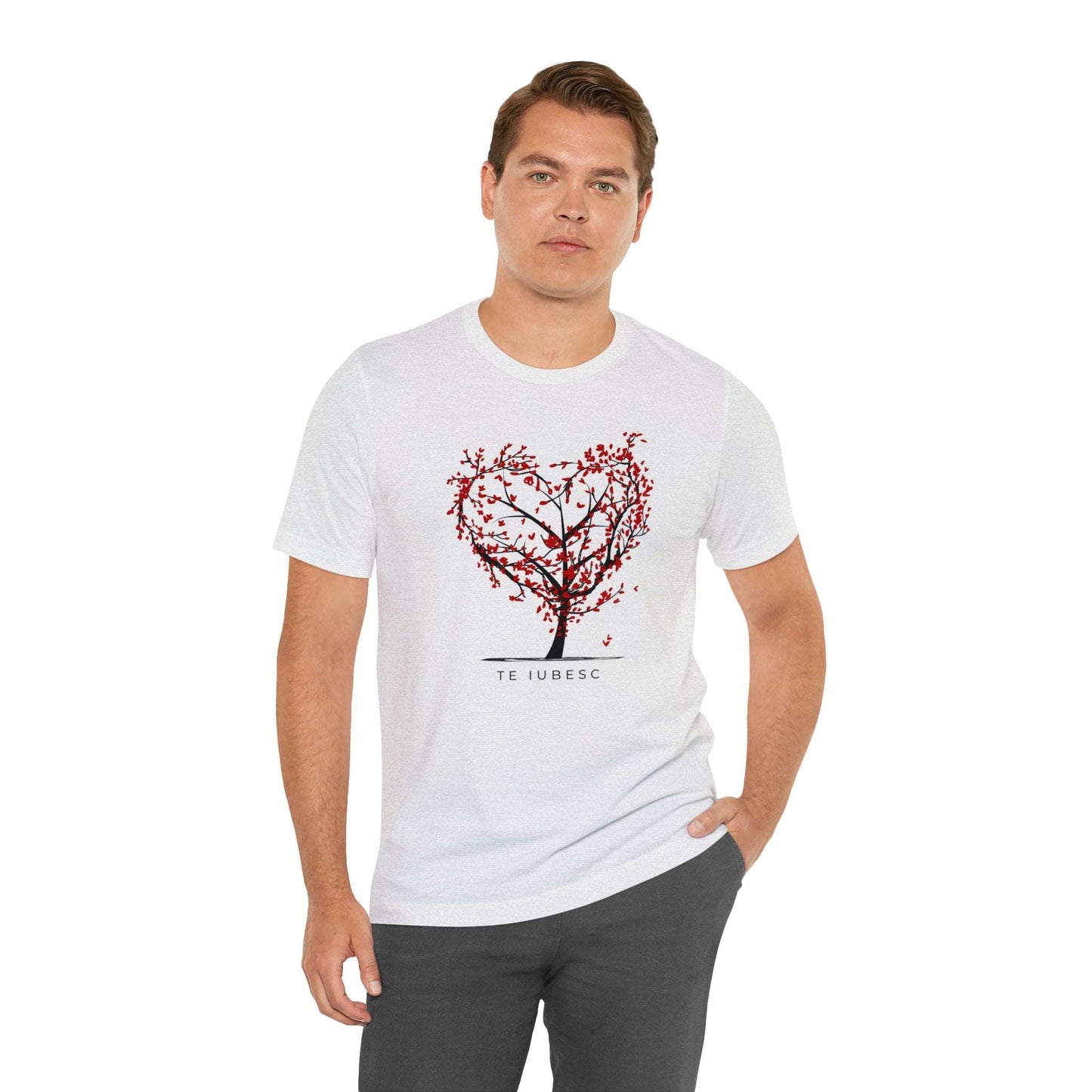 "Te Iubesc: Romanian Text Short Unisex Sleeve Tee – Wear Your Love Proudly"