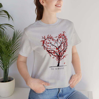 "Te Iubesc: Romanian Text Short Unisex Sleeve Tee – Wear Your Love Proudly"