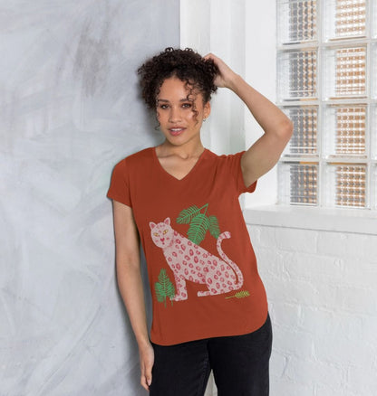 Wild Elegance: V-Neck Tiger Print Tee Shirt – Unleash Your Fierce Style with Striking Sophistication